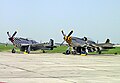 2 P-51 Mustang