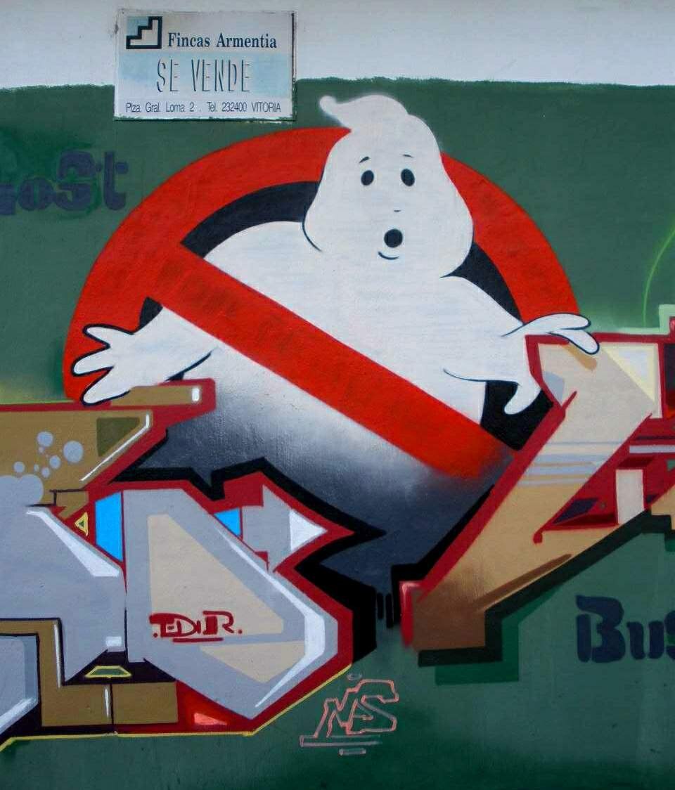 File:Vitoria - Graffiti & Murals 0995.JPG